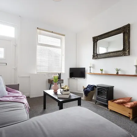 Station House - Victorian Home - Free Parking * Йорк