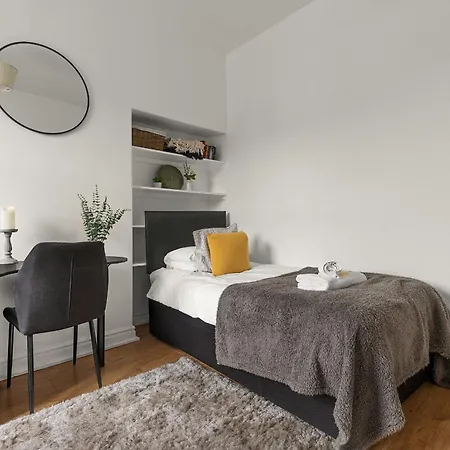 Hébergement de vacances Station House - Quaint Victorian With Free Parking *