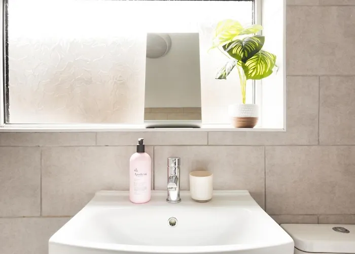 Hébergement de vacances Station House - Quaint Victorian With Free Parking *