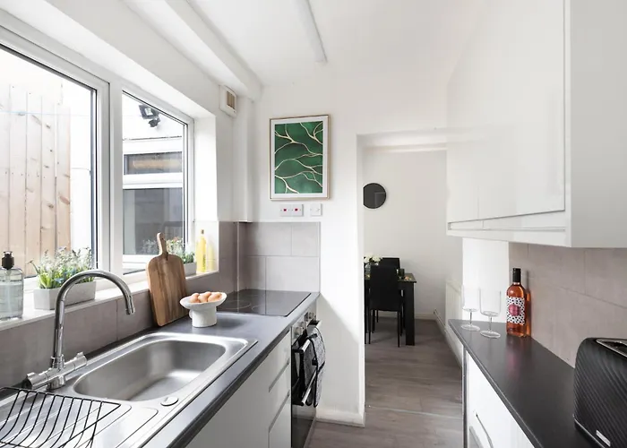 Hébergement de vacances Station House - Quaint Victorian With Free Parking