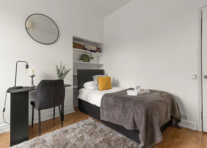 Hébergement de vacances Station House - Quaint Victorian With Free Parking *